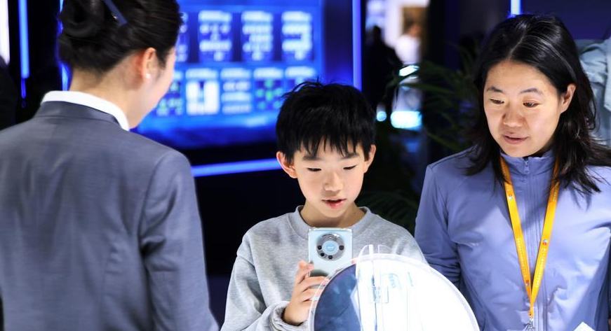 China insta a restablecer estabilidad de cadena mundial de suministro de semiconductores