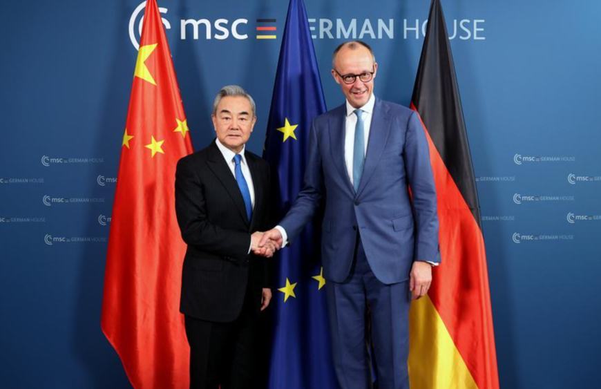 Canciller chino insta a Alemania a convertirse en motor de cooperación entre China y Europa