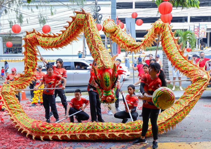 Panamá celebra el Año Nuevo chino con rituales tradicionales, gastronomía y danzas del león