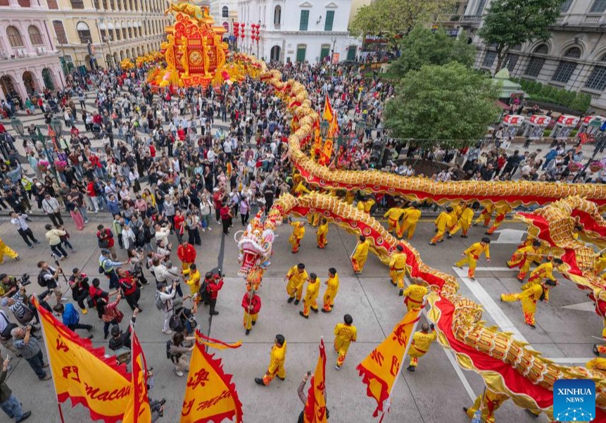 Celebración por la Fiesta de la Primavera en Macao