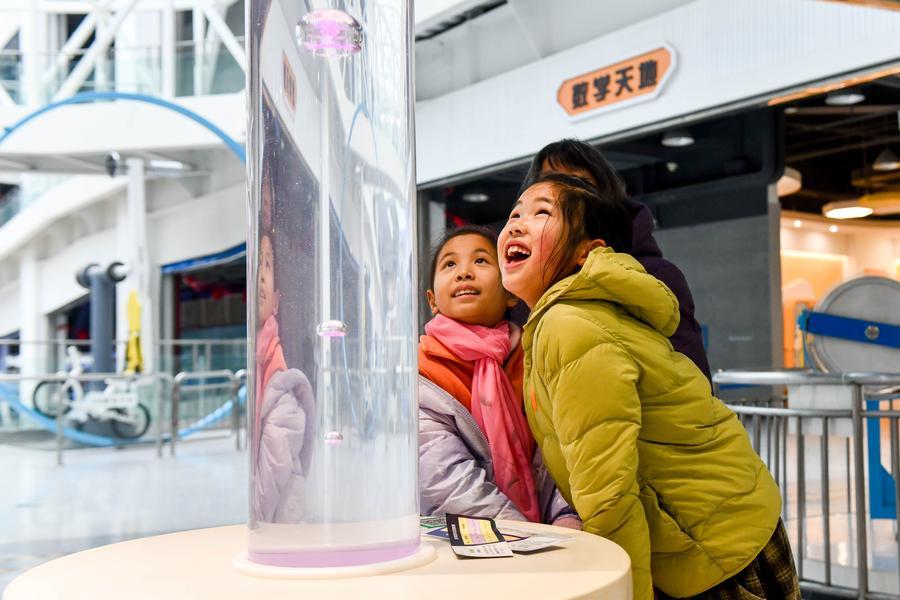 Museos de ciencia y tecnología de China reciben más de 3,5 millones de visitas durante vacaciones por Fiesta de Primavera