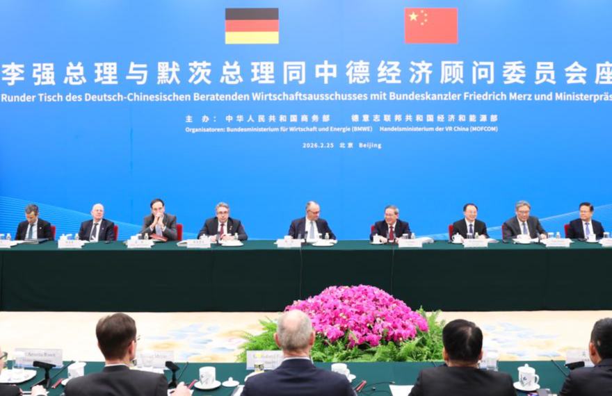 Cooperación China-Alemania es la única solución óptima para abordar riesgos, dice primer ministro chino