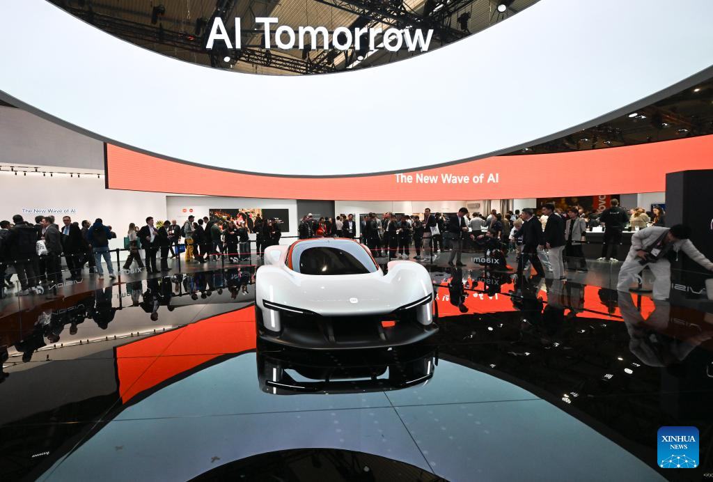 Empresas chinas de alta tecnología presentan innovaciones en el MWC 2026 de Barcelona