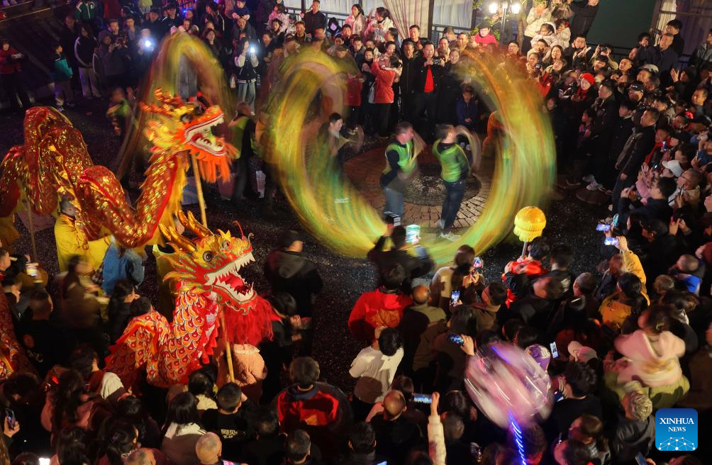 China celebra el Festival de Linternas