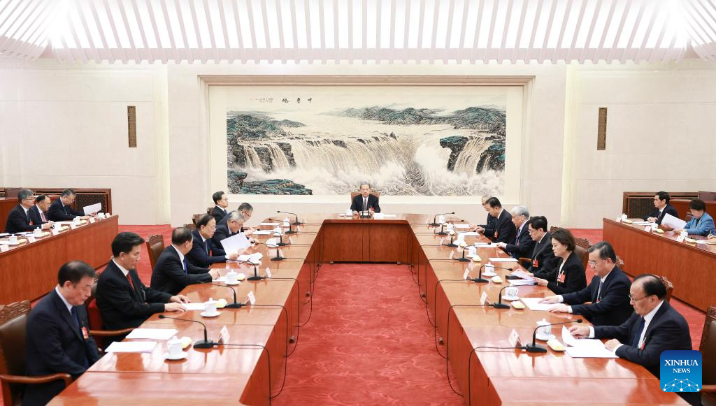 Órgano legislativo nacional de China concluye sesión anual