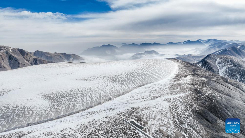 Paisaje de glaciar Bayi en Qinghai