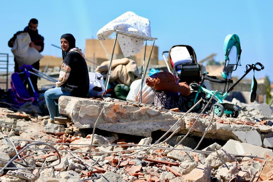Israel lanza nueva ofensiva contra sur de Líbano y ataca puente clave sobre río Litani