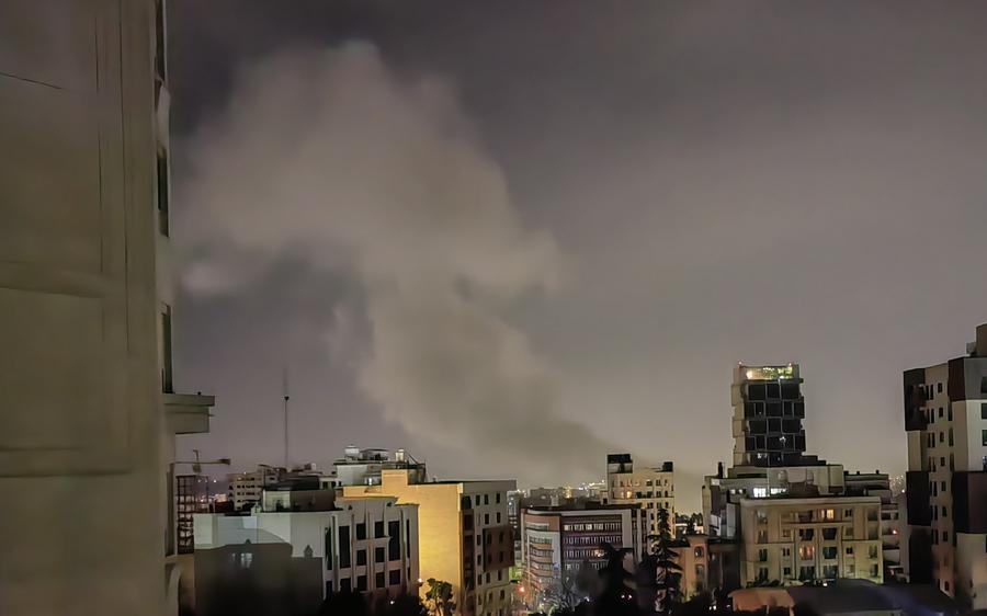 Trump insiste en ir "por delante de lo previsto" en guerra contra Irán