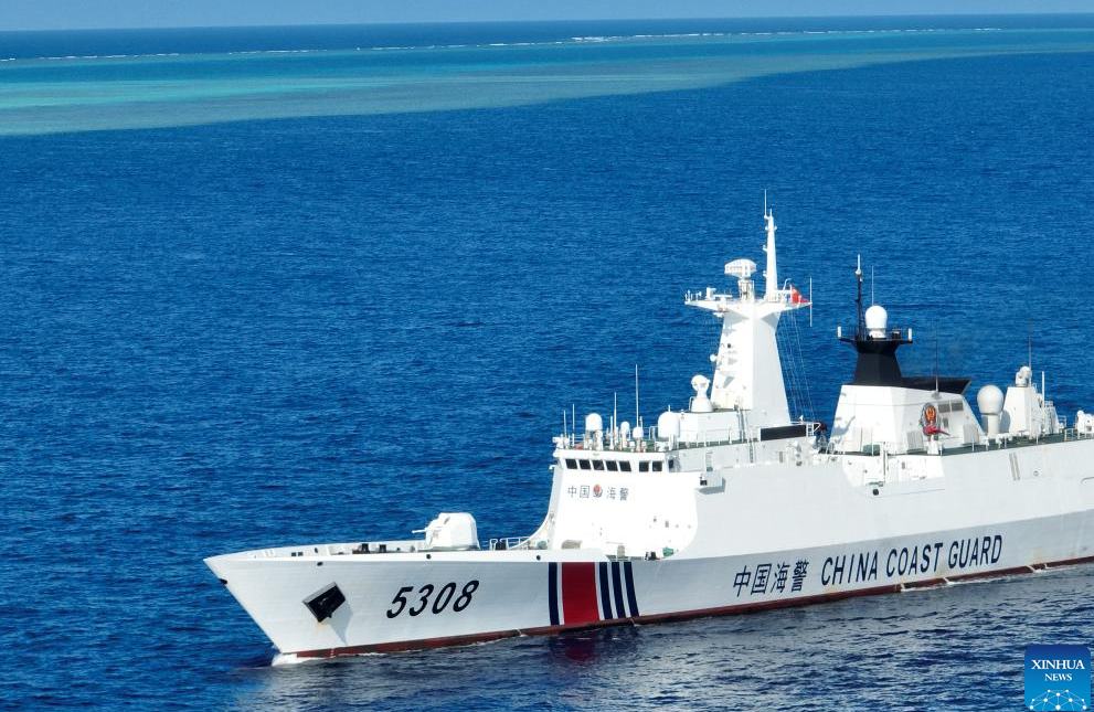 Guardia Costera de China patrulla en el Mar Meridional de China