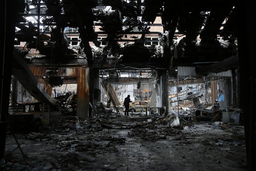 Teherán sufre nuevos ataques de EEUU e Israel y se reportan apagones en algunos distritos