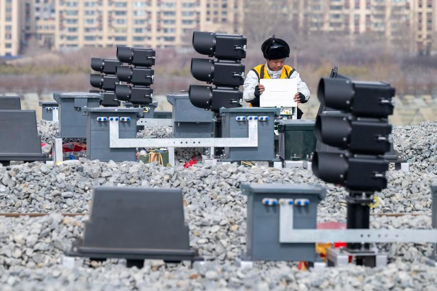 Ingresos de empresas estatales chinas crecen 0,2 % entre enero y febrero