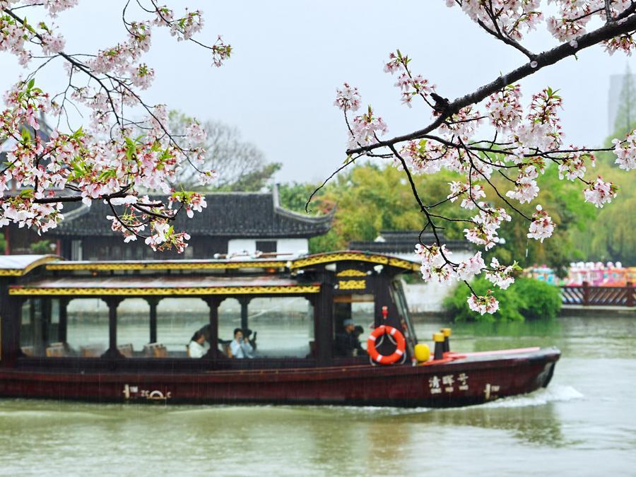 China renueva alertas azules por tormentas de lluvia y fuertes vientos
