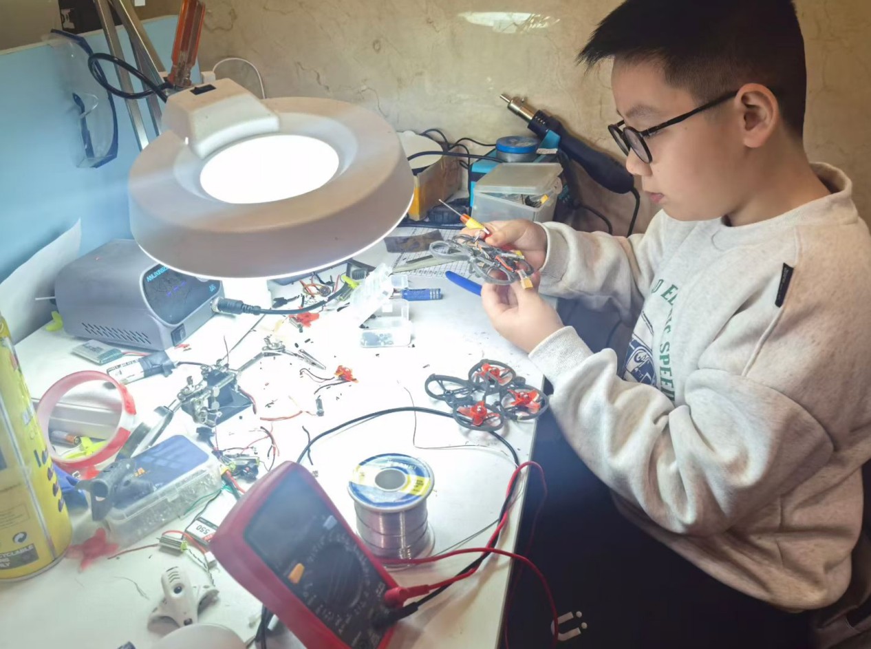 El fútbol con drones gana impulso en China