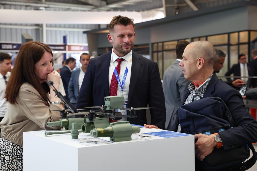 Se inaugura Feria Internacional del Aire y del Espacio en Chile