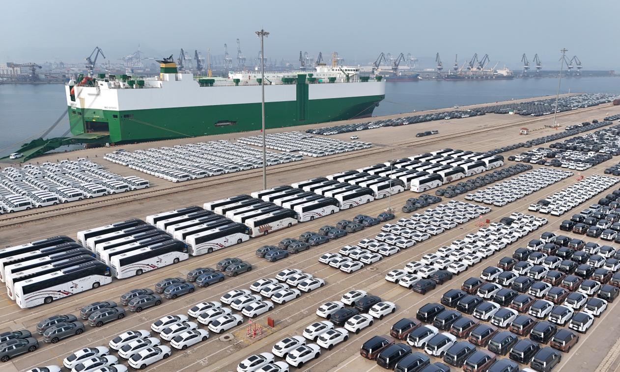 China destrona a Japón en ventas de automóviles y va por más