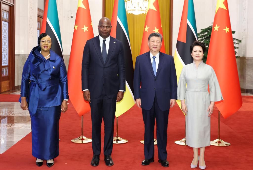 China y Mozambique acuerdan elevar relaciones durante conversaciones entre Xi y Chapo