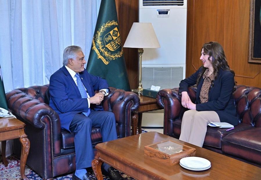 Canciller paquistaní dice que continúan esfuerzos de mediación para poner fin a conflicto en Medio Oriente