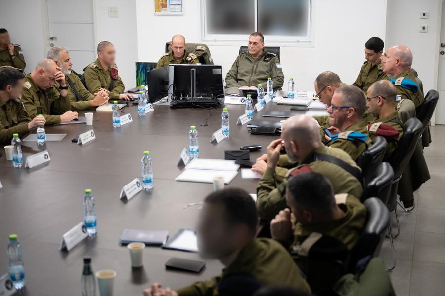 Jefe de ejército israelí dice que campaña en varios frentes "no ha terminado"