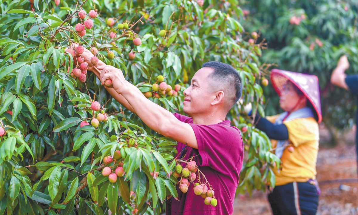 De las importaciones de durian a las exportaciones de lichi: cómo está cambiando la mesa de verano en China