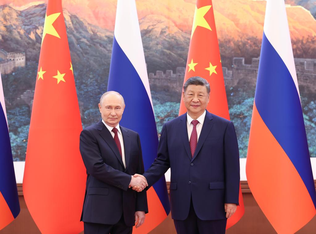 Xi sostiene conversaciones con Putin en Beijing