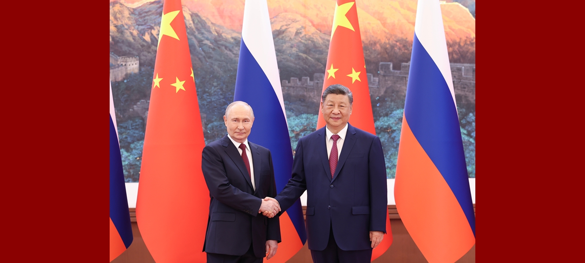 Xi sostiene conversaciones con Putin en Beijing