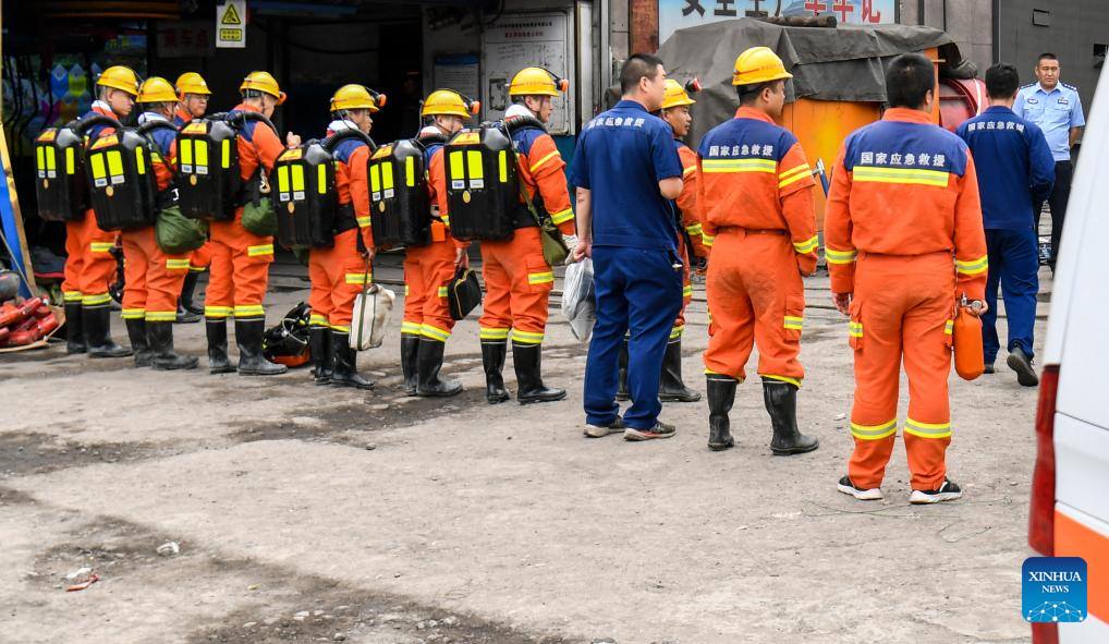 Enfoque de China: Continúa rescate tras explosión en mina de carbón en el norte de China que deja 82 muertos y 9 desaparecidos