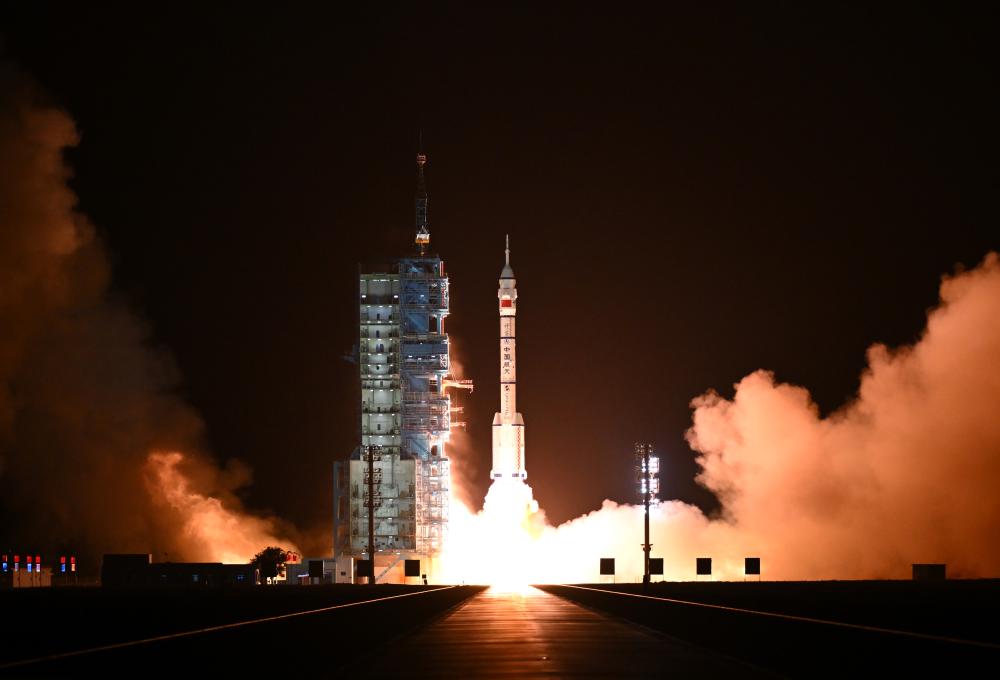 China lanza nave espacial Shenzhou-23 para establecer nuevo récord de permanencia en órbita e impulsar ciencia espacial de vanguardia