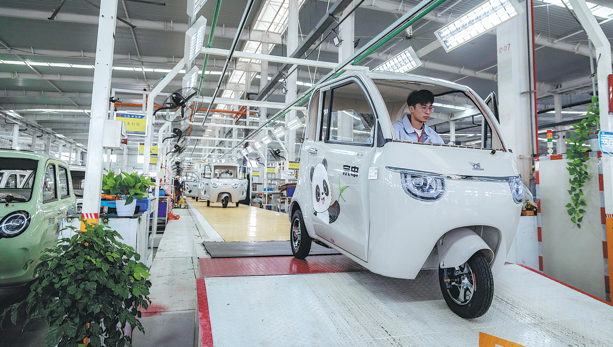 Vehículos eléctricos de tres ruedas ganando aceptación en el extranjero