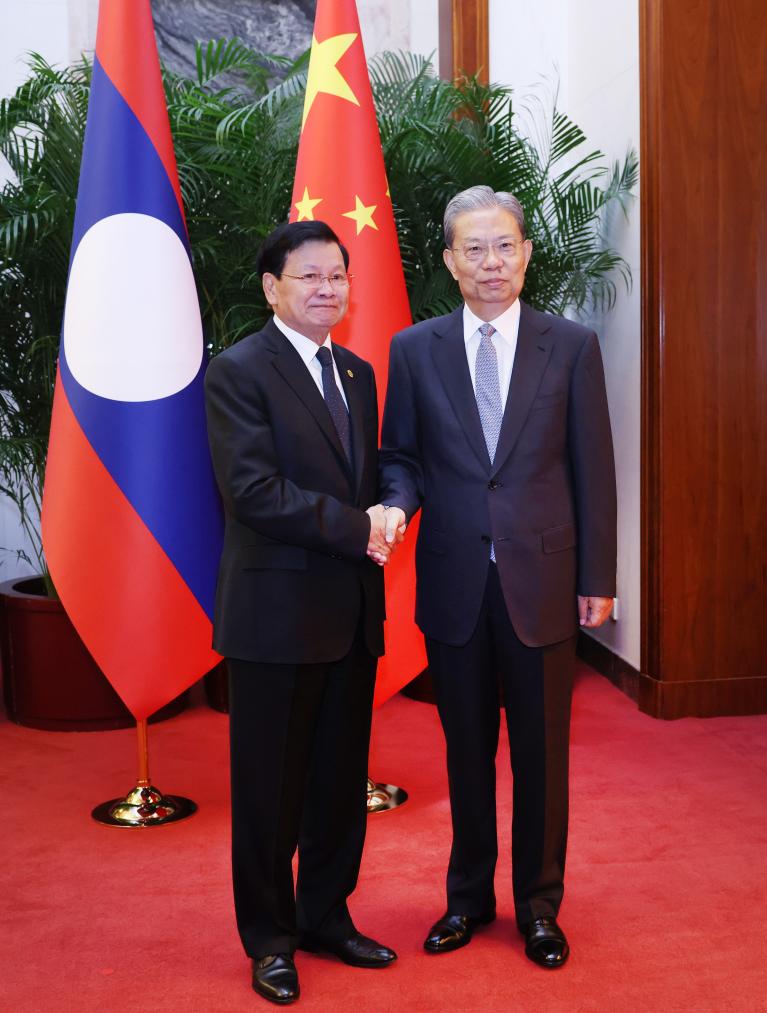 China y Laos prometen profundizar intercambios legislativos