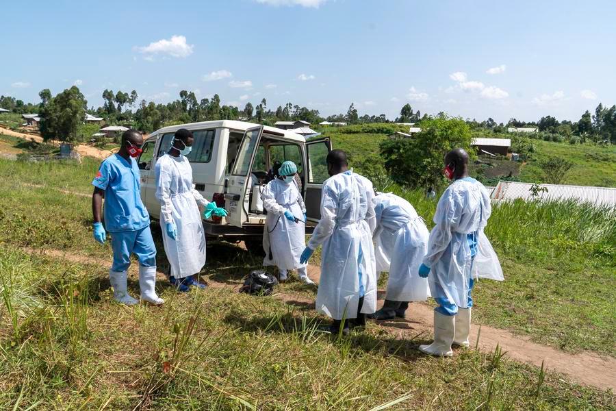 Sube a 452 número de casos de ébola confirmados en RD del Congo, con 82 decesos, según informes
