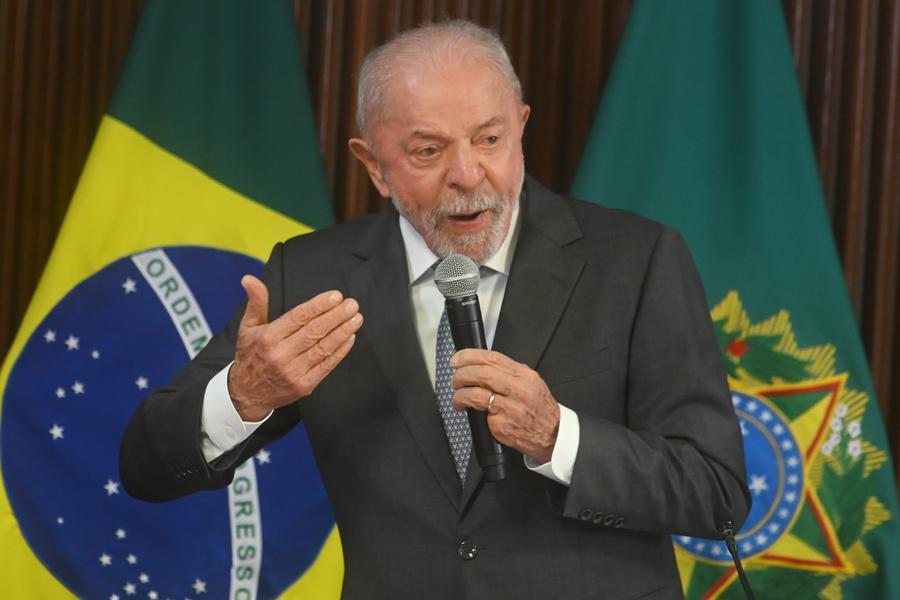 Lula da Silva pide estudio sobre derechos de trabajadores en EEUU para responder a amenaza de nuevos aranceles