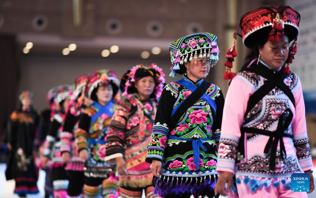 Semana de la moda durante la Exposición China-Sur de Asia en Kunming, Yunnan