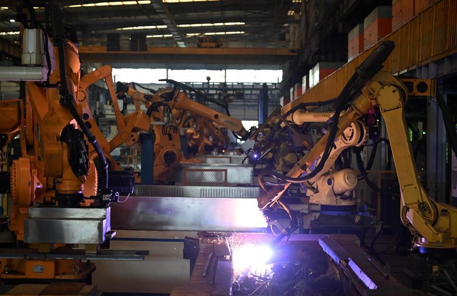 Producción industrial de China mantiene crecimiento entre enero y mayo