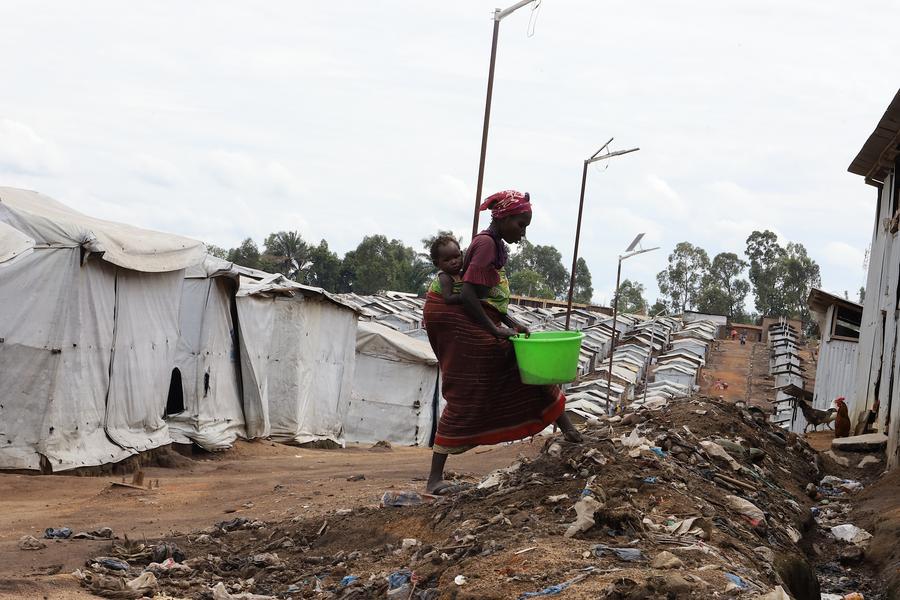 Casos de ébola en RD del Congo suben a 837 y respuesta enfrenta inseguridad y resistencia de comunidades