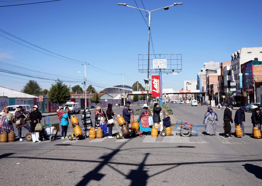 Bolivia descarta elevar el precio de los combustibles en medio de la recuperación económica