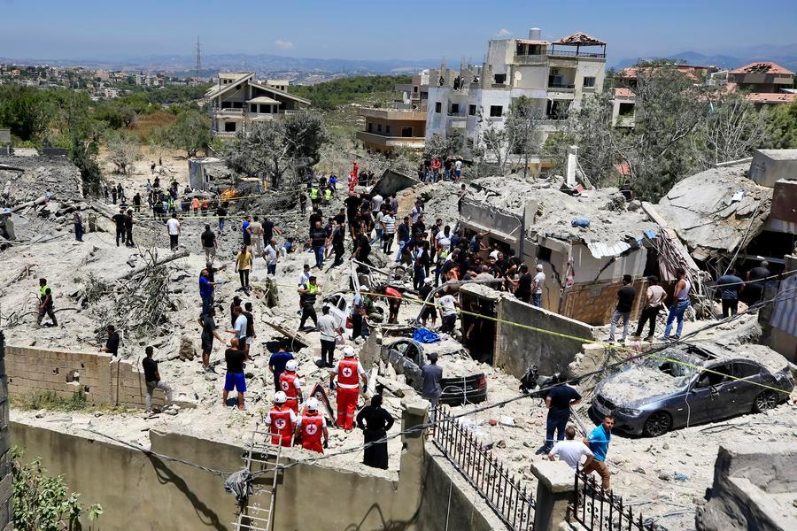 Netanyahu visita "zona de seguridad" en sur de Líbano mientras continúan ataques israelíes a pesar de cese al fuego