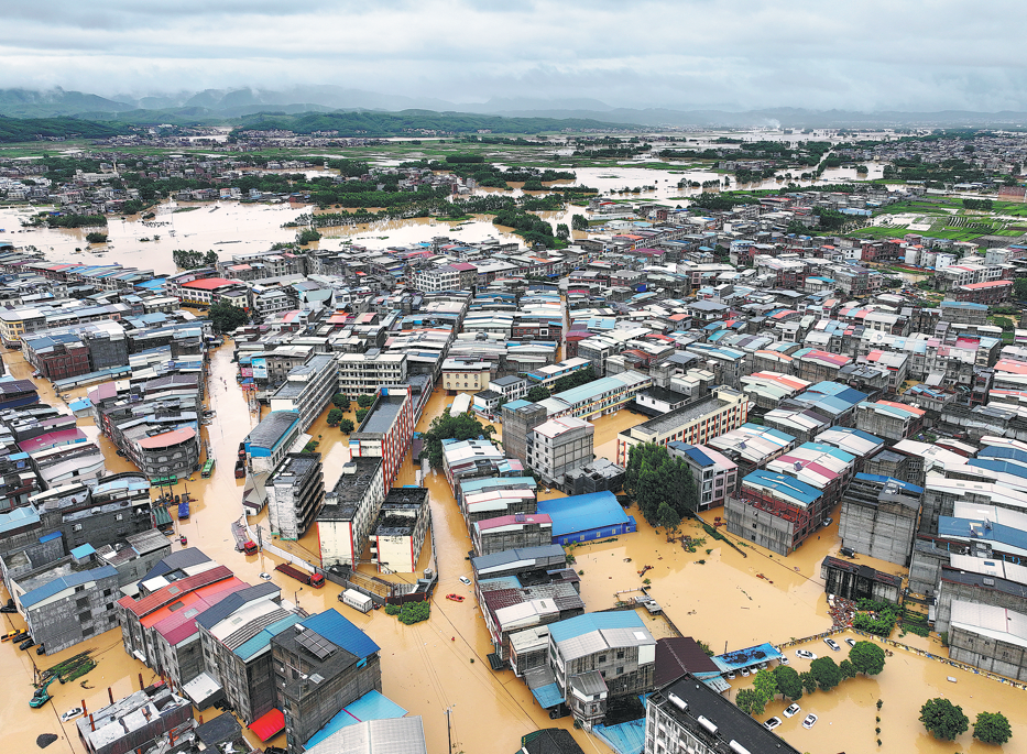 Afectada por inundaciones, Guangxi recibe ayuda adicional
