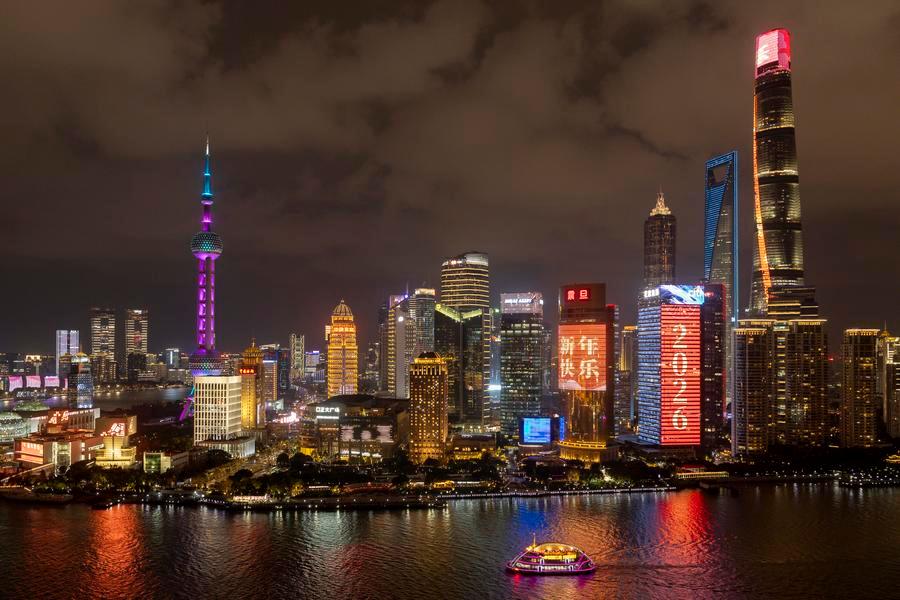 Crecimiento económico de China se mantiene resiliente, afirma informe de Banco Mundial