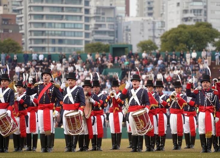 Argentina celebra el Día de la Independencia con un Gran Festival de Bandas Militares en Buenos Aires