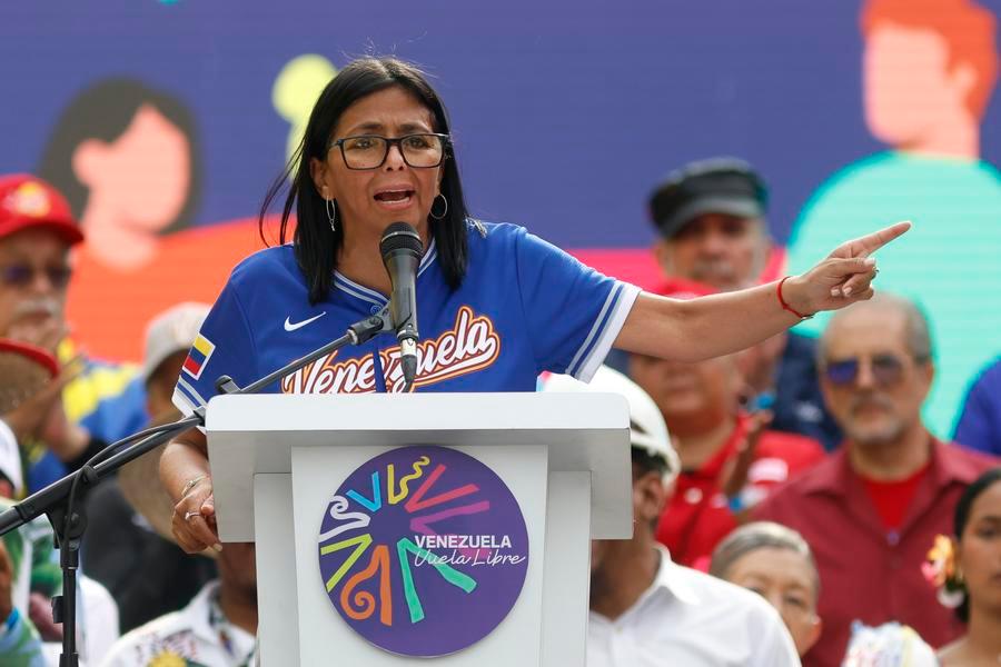 Presidenta encargada de Venezuela anuncia cambios en el tren ministerial