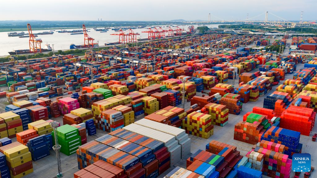 Comercio exterior de China crece 16,9% en primer semestre de 2026