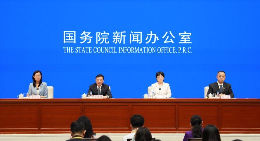 Fabricación de equipos en China impulsa crecimiento de exportaciones en primer semestre de 2026