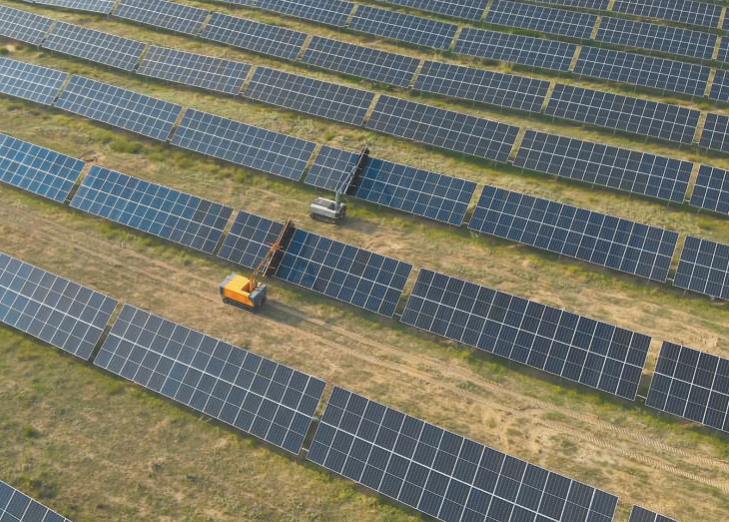 Un solo dron inteligente vigila una superficie equivalente a más de 16.000 campos de fútbol