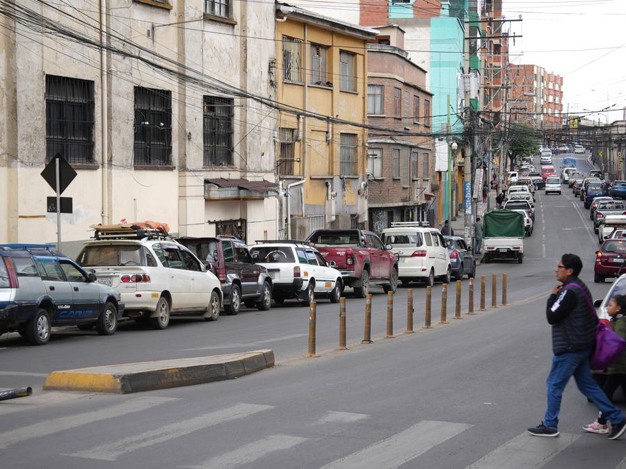 Presidente de Bolivia presenta plan para reactivar la economía boliviana tras préstamo de FMI