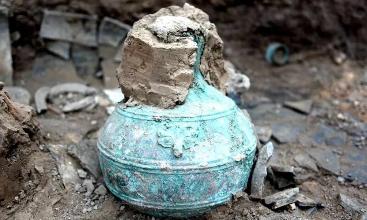 Arqueólogos chinos descubren vino de grano de 2.300 años de antigüedad