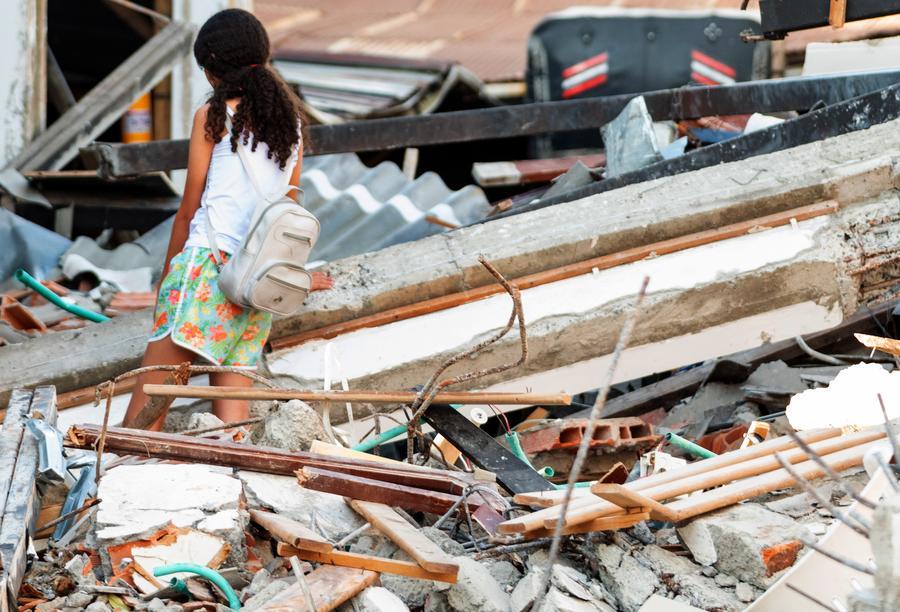Aumenta a 188 el número de muertos por sismo en Colombia