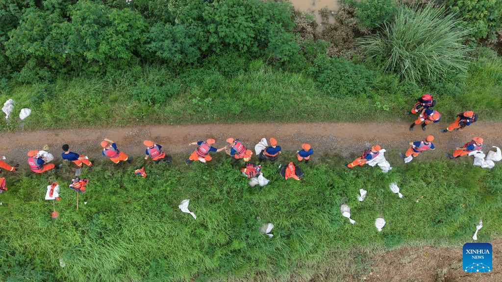 Evacuadas miles de personas tras desborde de ríos por fuertes lluvias en provincia central china de Henan