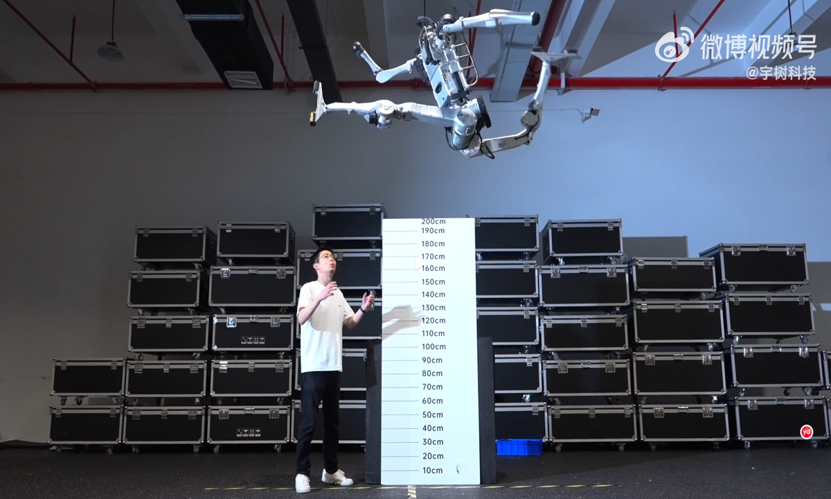 El nuevo robot humanoide de Unitree salta 2 metros y alcanza los 12,66 m/s, batiendo récords humanos