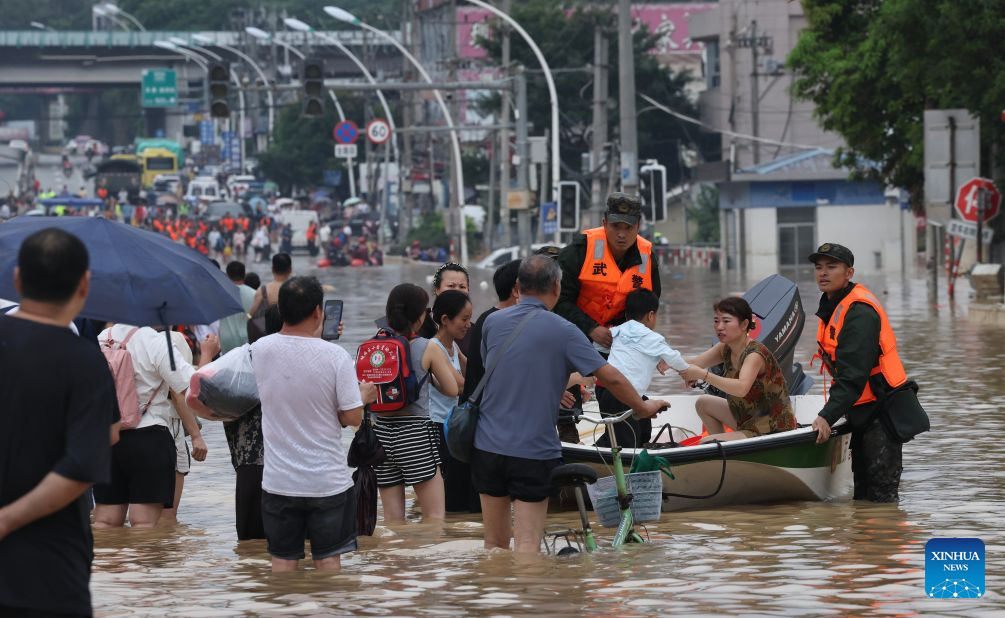 Evacuan a 599.000 personas por tormentas de lluvia en provincia oriental de China