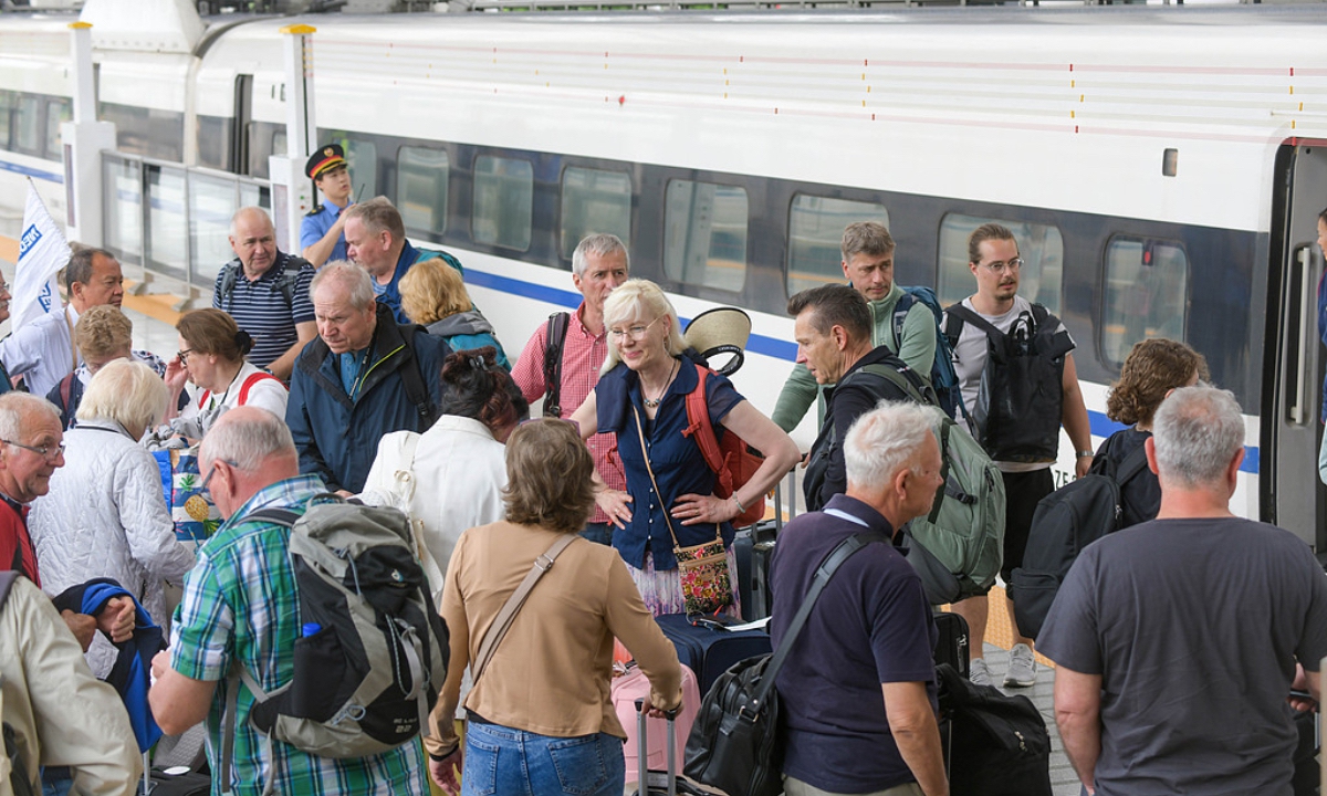 Los viajes en tren de extranjeros en China aumentaron un 33,3 % entre enero y agosto